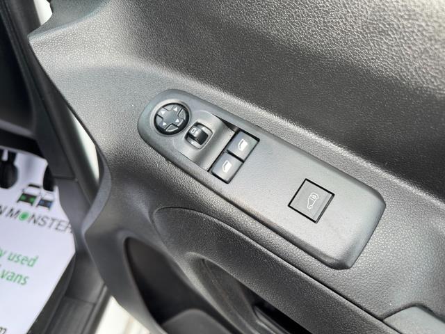 2021 Peugeot Partner 950 1.5 Bluehdi 100 Professional LONG Van (NU21GWP) Image 19