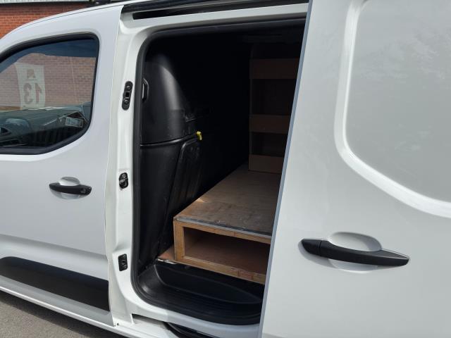 2021 Peugeot Partner 950 1.5 Bluehdi 100 Professional LONG Van (NU21GWP) Image 38