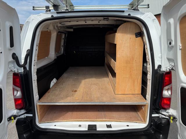 2021 Peugeot Partner 950 1.5 Bluehdi 100 Professional LONG Van (NU21GWP) Image 44
