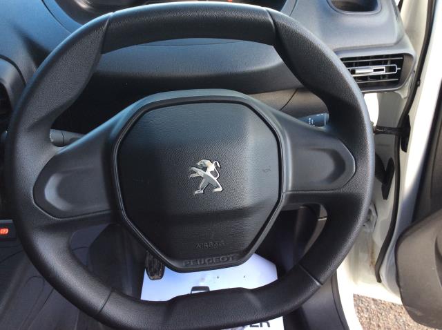 2021 Peugeot Partner 850 1.5 Bluehdi 100 Professional Crew Van (NU21HFB) Image 21