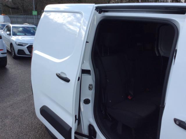 2021 Peugeot Partner 850 1.5 Bluehdi 100 Professional Crew Van (NU21HFB) Image 15