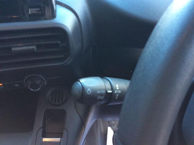 2021 Peugeot Partner 850 1.5 Bluehdi 100 Professional Crew Van (NU21HFB) Image 31