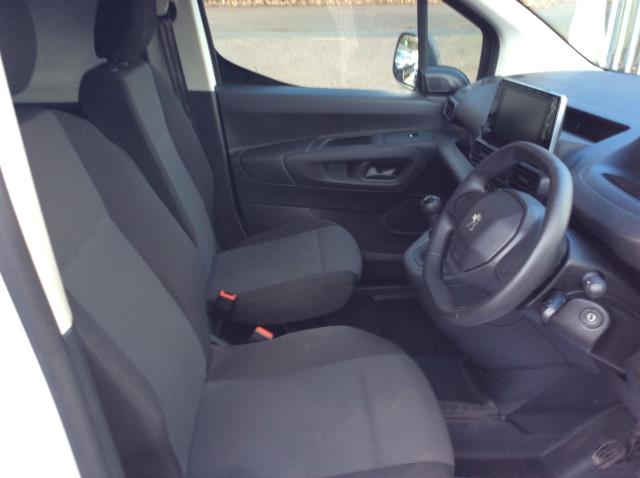 2021 Peugeot Partner 850 1.5 Bluehdi 100 Professional Crew Van (NU21HFB) Image 20