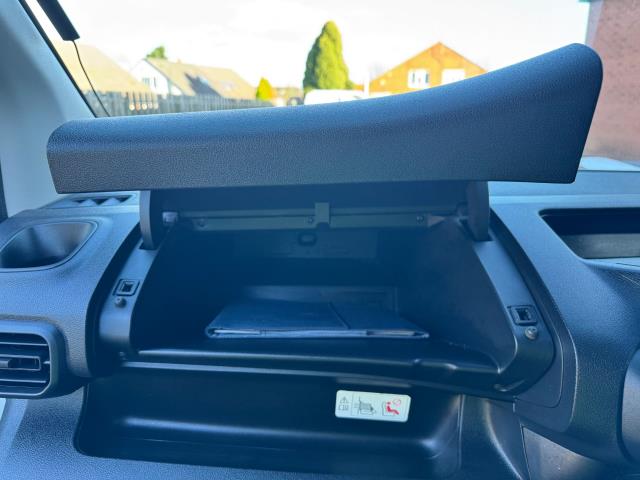 2021 Peugeot Partner 850 1.5 Bluehdi 100 Professional Crew Van (70mph Speed Limiter) (NU21HFH) Image 37