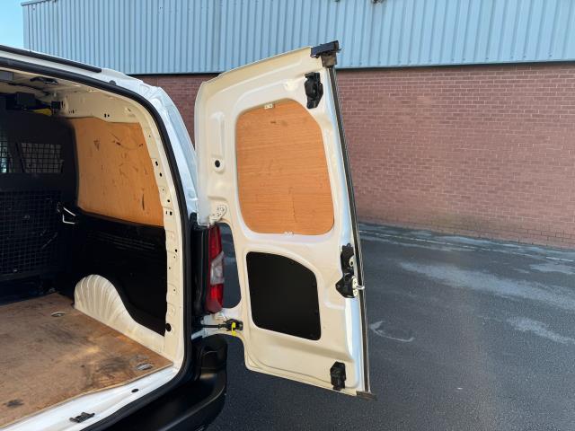 2021 Peugeot Partner 850 1.5 Bluehdi 100 Professional Crew Van (70mph Speed Limiter) (NU21HFH) Image 56