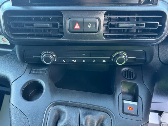 2021 Peugeot Partner 850 1.5 Bluehdi 100 Professional Crew Van (70mph Speed Limiter) (NU21HFH) Image 25