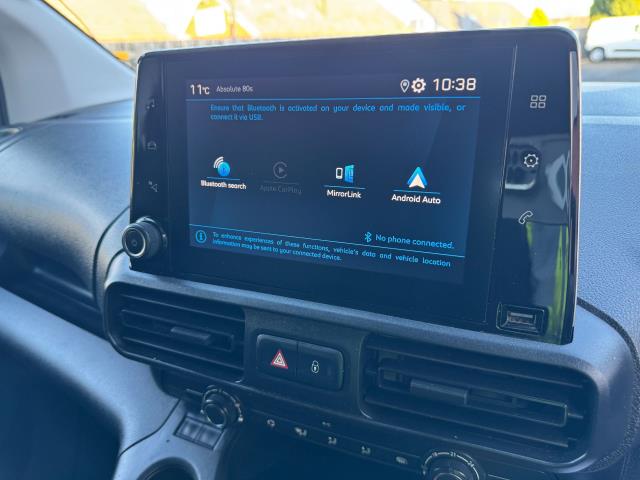 2021 Peugeot Partner 850 1.5 Bluehdi 100 Professional Crew Van (70mph Speed Limiter) (NU21HFH) Image 24