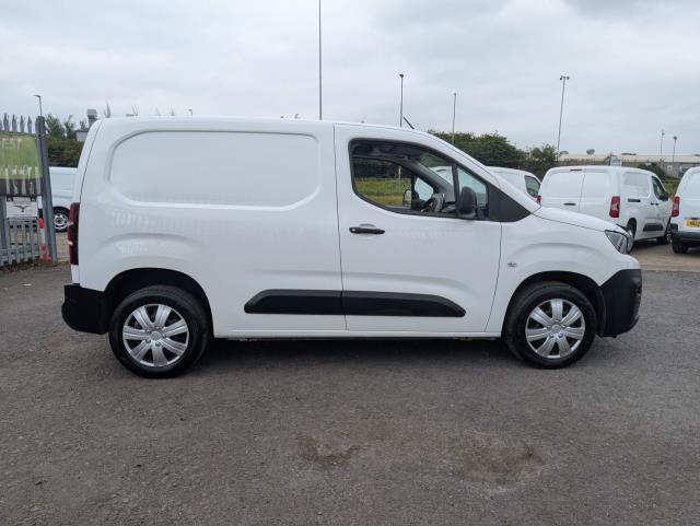 2021 Peugeot Partner 1000 1.5 Bluehdi 100 Professional Van (NU21HYW) Image 13
