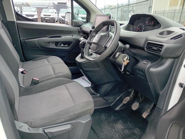 2021 Peugeot Partner L1 1000 1.5BLUE HDI 100PS PROFESSIONAL EURO 6 (NU21HYZ) Image 22