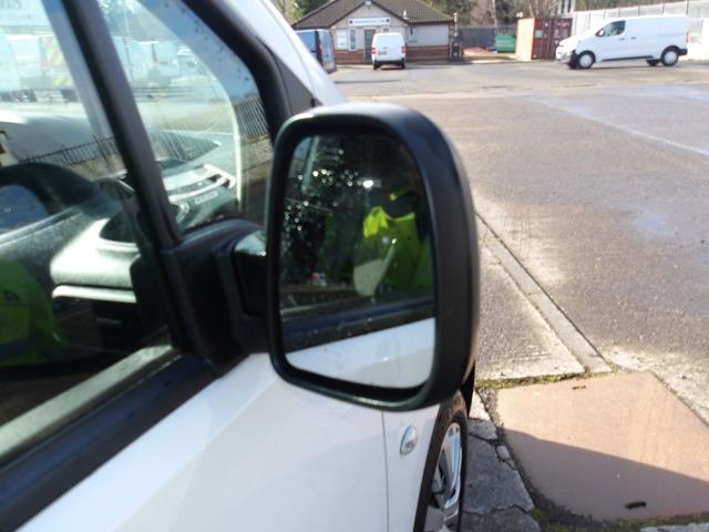 2021 Peugeot Partner 1000 1.5 Bluehdi 100 Professional Van (NU21HZD) Image 10