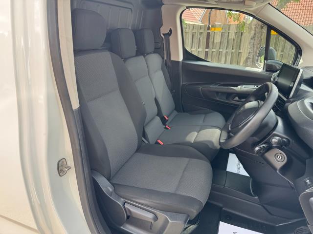 2021 Peugeot Partner 1000 1.5 Bluehdi 100 Professional Van Euro 6 (NU21HZG) Image 16
