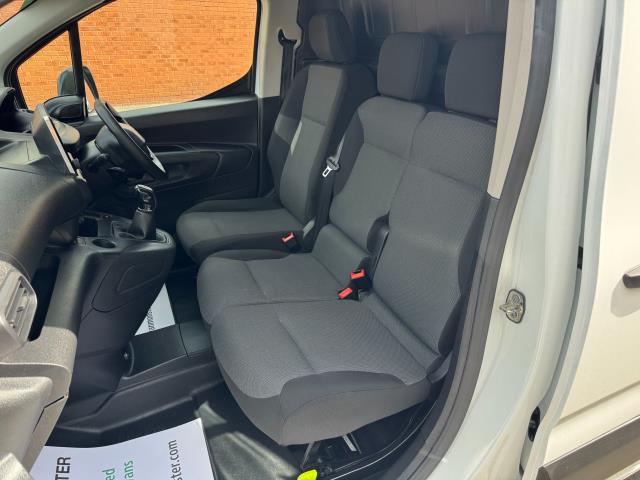 2021 Peugeot Partner 1000 1.5 Bluehdi 100 Professional Van Euro 6 (NU21HZG) Image 31
