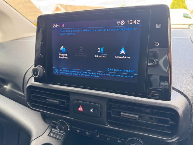 2021 Peugeot Partner 1000 1.5 Bluehdi 100 Professional Van Euro 6 (NU21HZG) Image 24