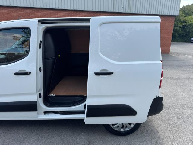 2021 Peugeot Partner 1000 1.5 Bluehdi 100 Professional Van (NU21HZN) Image 41