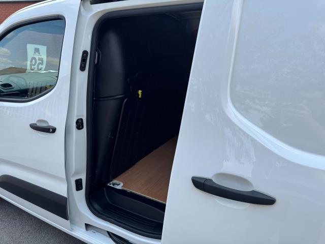 2021 Peugeot Partner 1000 1.5 Bluehdi 100 Professional Van (NU21HZN) Image 39