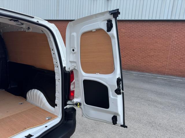 2021 Peugeot Partner 1000 1.5 Bluehdi 100 Professional Van (NU21HZN) Image 50