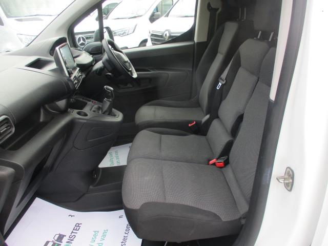 2021 Peugeot Partner 1000 1.5 Bluehdi 100 Professional Van (NU21JBO) Image 24