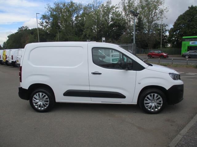 2021 Peugeot Partner 1000 1.5 Bluehdi 100 Professional Van (NU21JBO) Image 3