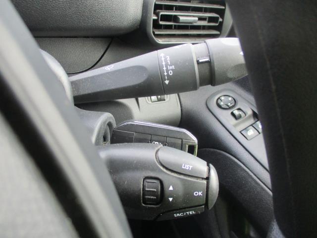 2021 Peugeot Partner 1000 1.5 Bluehdi 100 Professional Van (NU21JBO) Image 17