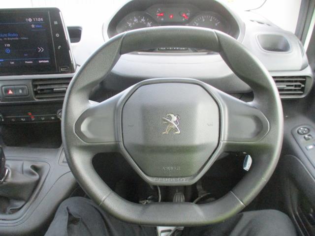 2021 Peugeot Partner 1000 1.5 Bluehdi 100 Professional Van (NU21JBO) Image 14