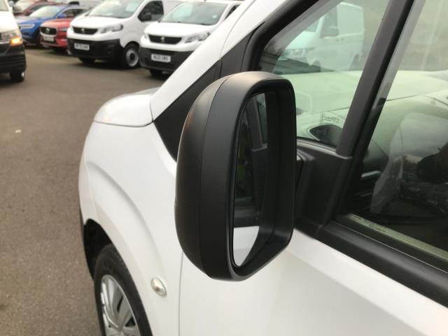 2021 Peugeot Partner 1000 1.5 Bluehdi 100 Professional Van (NU21JDF) Image 18