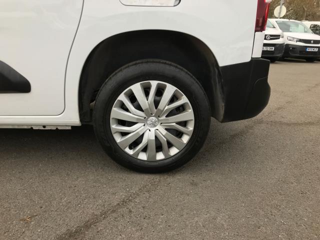 2021 Peugeot Partner 1000 1.5 Bluehdi 100 Professional Van (NU21JDF) Image 16