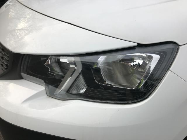 2021 Peugeot Partner 1000 1.5 Bluehdi 100 Professional Van (NU21JDF) Image 15
