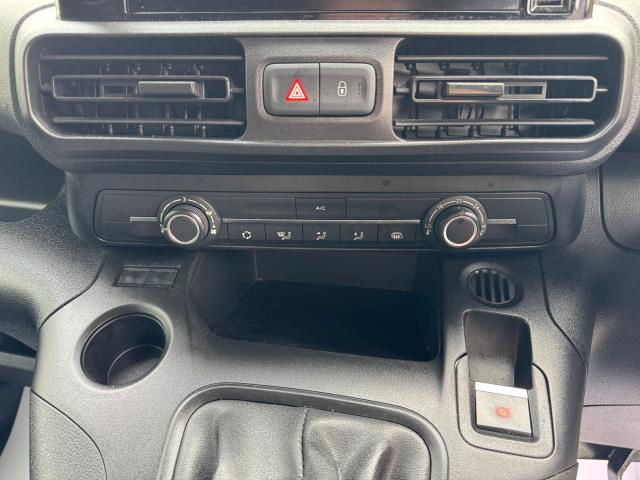 2021 Peugeot Partner 1000 1.5 Bluehdi 100 Professional Van EURO 6 (NU21JFF) Image 25