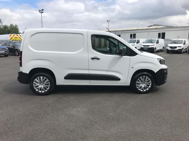 2021 Peugeot Partner L1 1000 1.5BLUE HDI 100PS PROFESSIONAL EURO 6 (NU21JFK) Image 12