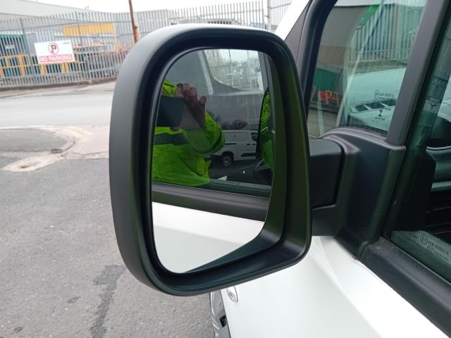 2021 Peugeot Partner L1 1000 1.5BLUE HDI 100PS PROFESSIONAL EURO 6 (NU21JFO) Image 40