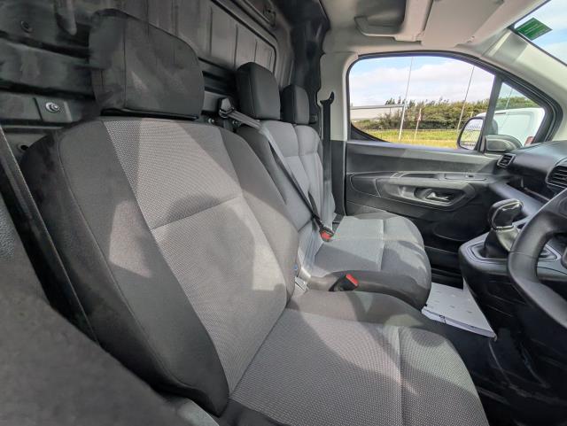2021 Peugeot Partner 1000 1.5 Bluehdi 100 Professional Van (NU21JFV) Image 15
