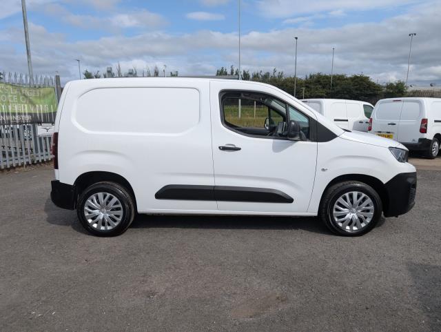2021 Peugeot Partner 1000 1.5 Bluehdi 100 Professional Van (NU21JFV) Image 14