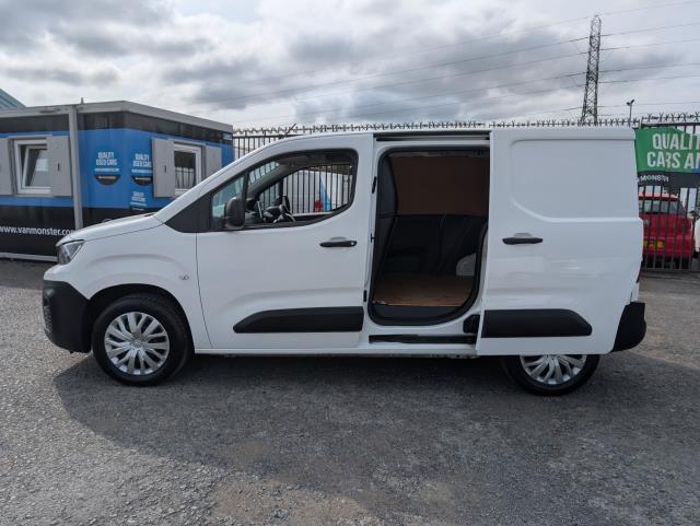 2021 Peugeot Partner 1000 1.5 Bluehdi 100 Professional Van (NU21JFV) Image 7