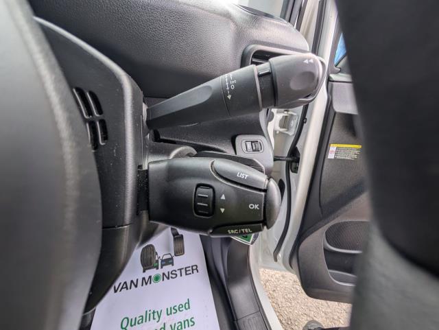 2021 Peugeot Partner 1000 1.5 Bluehdi 100 Professional Van (NU21JFV) Image 23