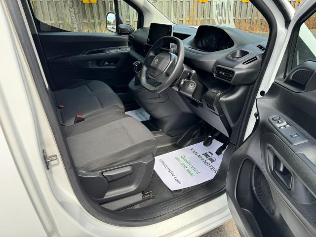 2021 Peugeot Partner 1000 1.5 Bluehdi 100 Professional Van (NU21JGZ) Image 13