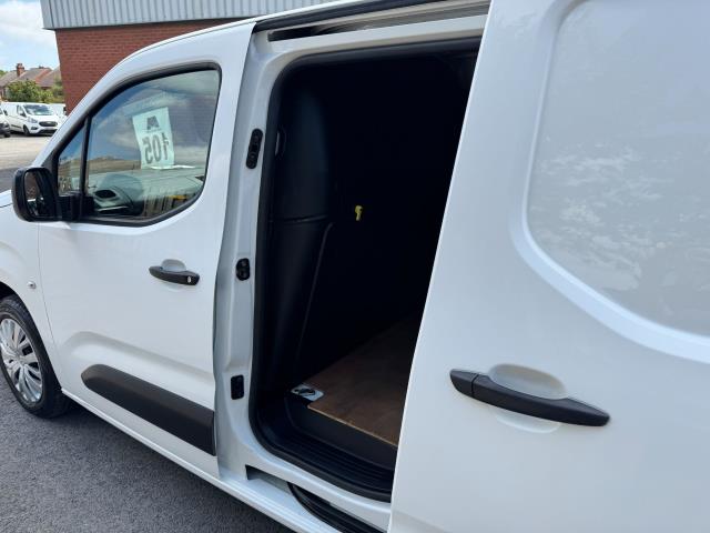 2021 Peugeot Partner 1000 1.5 Bluehdi 100 Professional Van (NU21JGZ) Image 39