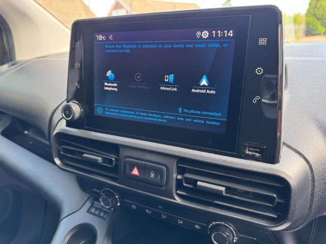 2021 Peugeot Partner 1000 1.5 Bluehdi 100 Professional Van (NU21JGZ) Image 24
