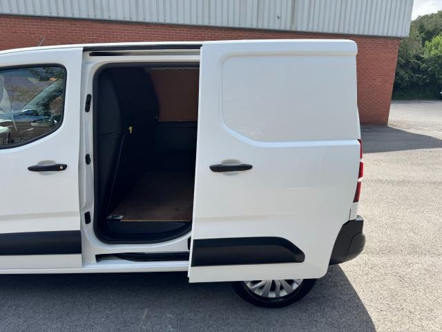 2021 Peugeot Partner 1000 1.5 Bluehdi 100 Professional Van (NU21JGZ) Image 41