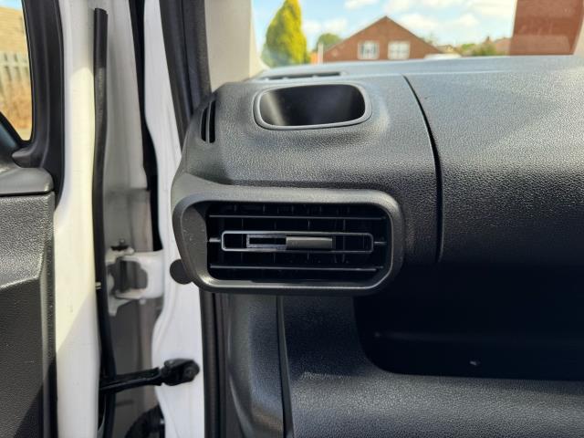 2021 Peugeot Partner 1000 1.5 Bluehdi 100 Professional Van (NU21JGZ) Image 37