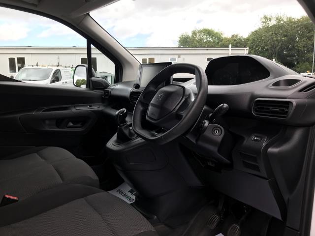 2021 Peugeot Partner 1000 1.5 Bluehdi 100 Professional Van (NU21JHF) Image 20