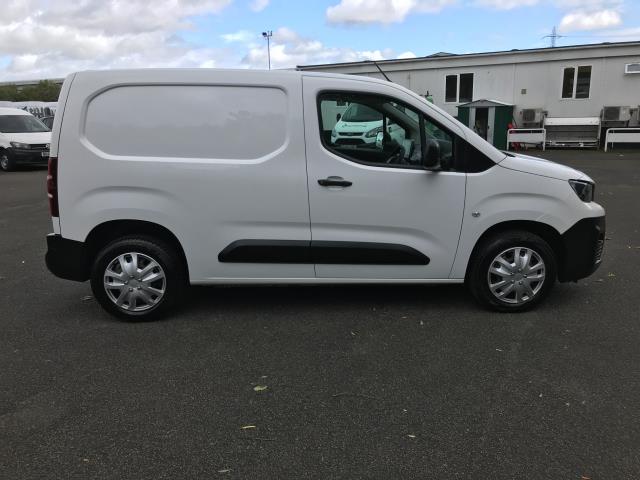 2021 Peugeot Partner 1000 1.5 Bluehdi 100 Professional Van (NU21JHF) Image 12