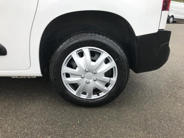 2021 Peugeot Partner 1000 1.5 Bluehdi 100 Professional Van (NU21JHV) Image 14