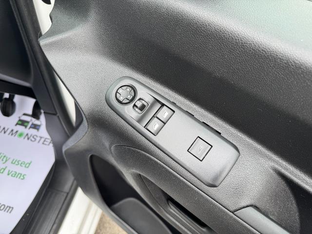 2021 Peugeot Partner 1000 1.5 Bluehdi 100 Grip Van EURO 6 (NU21LRO) Image 19