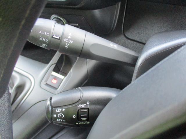 2021 Peugeot Partner 1000 1.5 Bluehdi 100 Professional Van (NU21LVX) Image 18