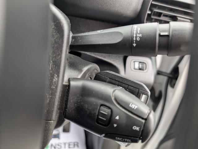 2021 Peugeot Partner 950 1.5 Bluehdi 100 Professional Van (NU21LWC) Image 19