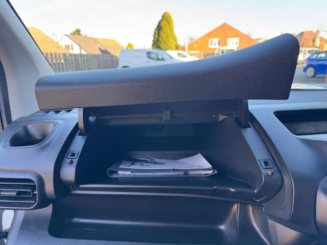 2021 Peugeot Partner 950 L2 1.5 Bluehdi 100 Professional Van  (NU21LXA) Image 35