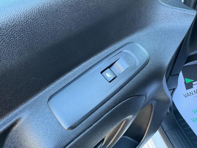 2021 Peugeot Partner 950 L2 1.5 Bluehdi 100 Professional Van  (NU21LXA) Image 33