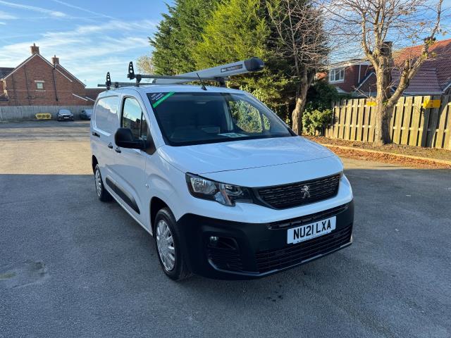 2021 Peugeot Partner 950 L2 1.5 Bluehdi 100 Professional Van  (NU21LXA) Image 2