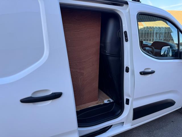 2021 Peugeot Partner 950 L2 1.5 Bluehdi 100 Professional Van  (NU21LXA) Image 41