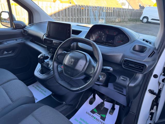 2021 Peugeot Partner 950 L2 1.5 Bluehdi 100 Professional Van  (NU21LXA) Image 14